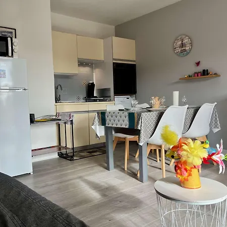 Ca850-208 2 Pieces Pour 4 Personnes דירה